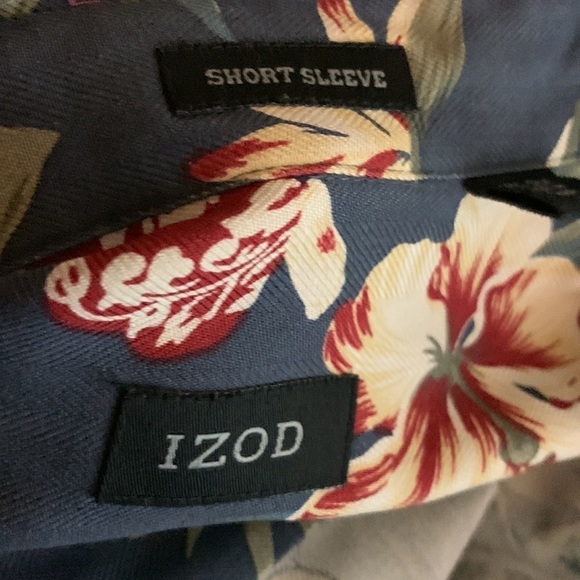 Izod silk Hawaiian shirt Size Medium - Picture 6 of 8